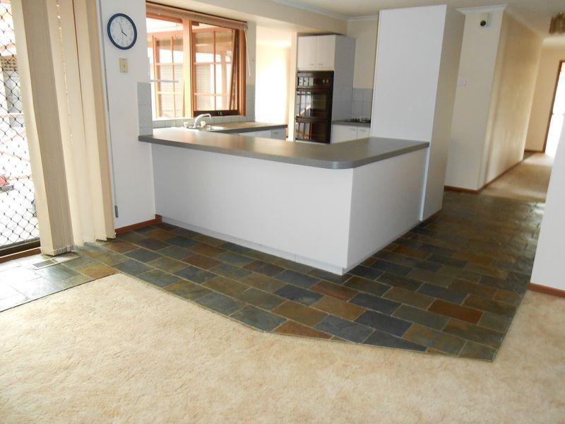 2 Thornton Close, Hallam VIC 3803