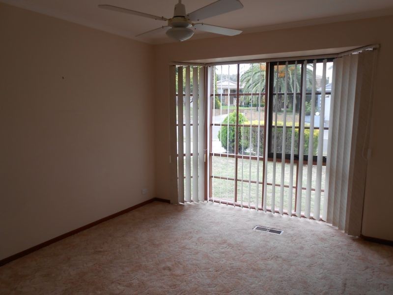 2 Thornton Close, Hallam VIC 3803