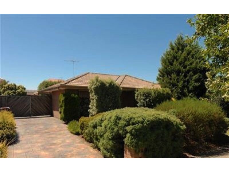 10 Penhurst Street, Narre Warren VIC 3805