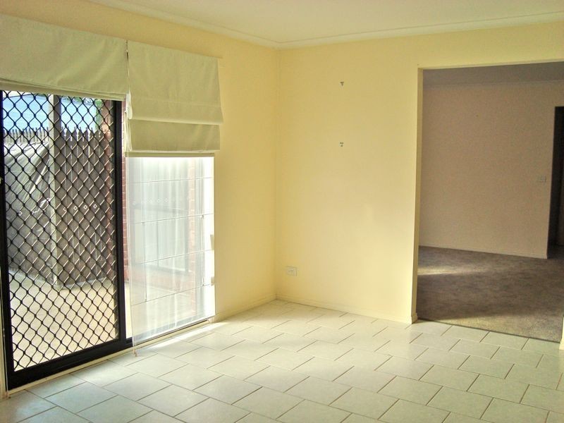 15 Bronhill Court, Cranbourne West VIC 3977