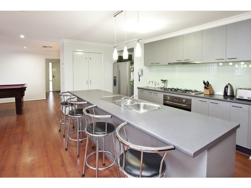 39 Viewgrand Drive, Berwick VIC 3806