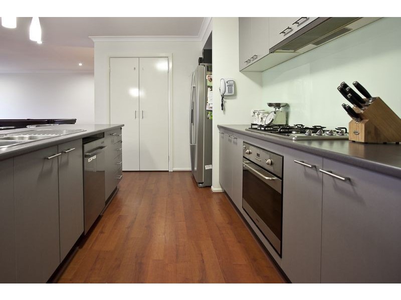 39 Viewgrand Drive, Berwick VIC 3806