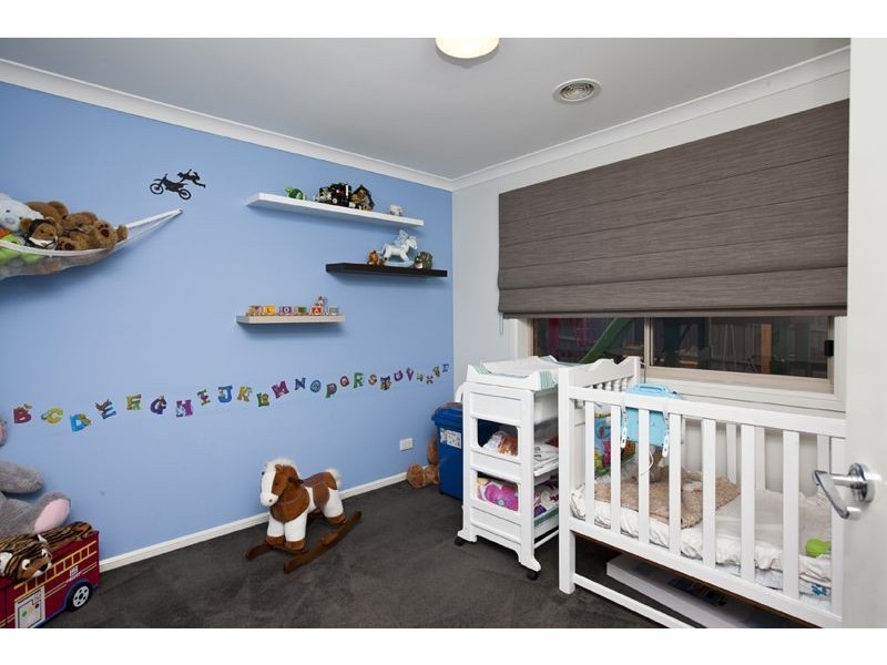 39 Viewgrand Drive, Berwick VIC 3806