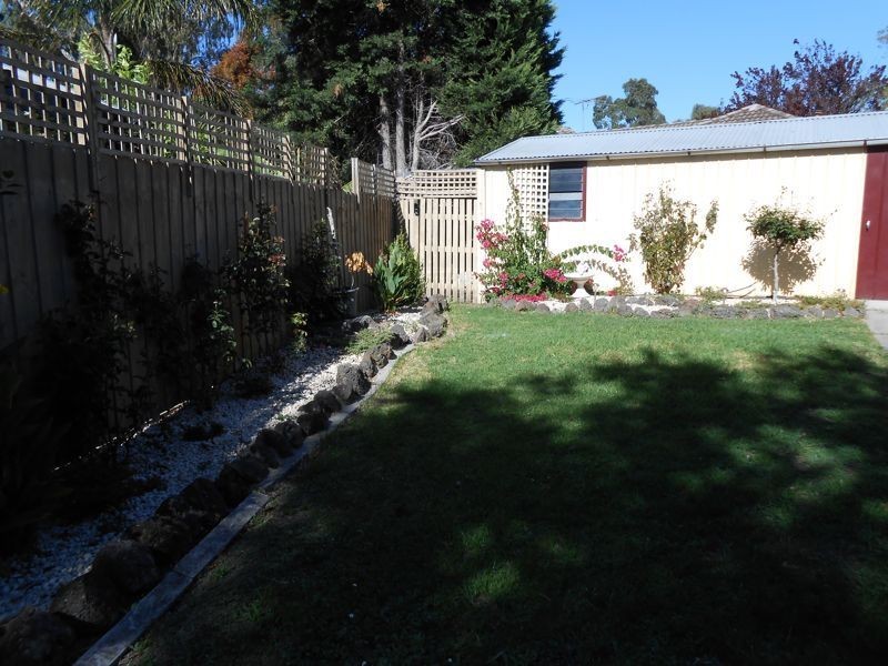 52 Fountain Drive, Narre Warren VIC 3805