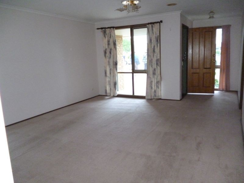 6 Durham Court, Narre Warren VIC 3805