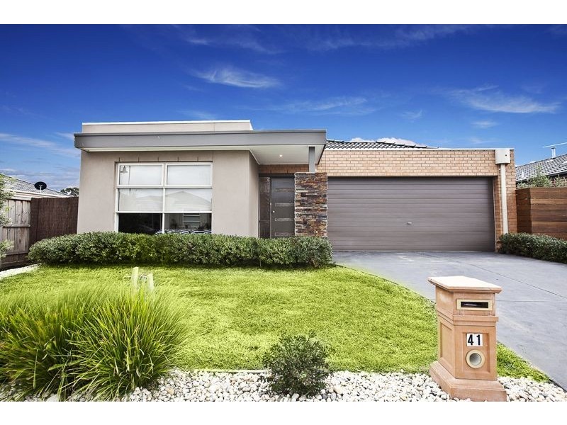 41 Gregson Grove, Lyndhurst VIC 3975