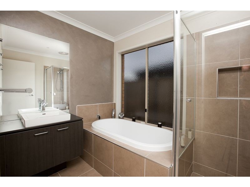 41 Gregson Grove, Lyndhurst VIC 3975