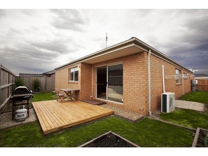 41 Gregson Grove, Lyndhurst VIC 3975