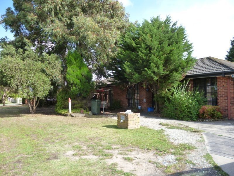 3 Strafford Avenue, Cranbourne VIC 3977