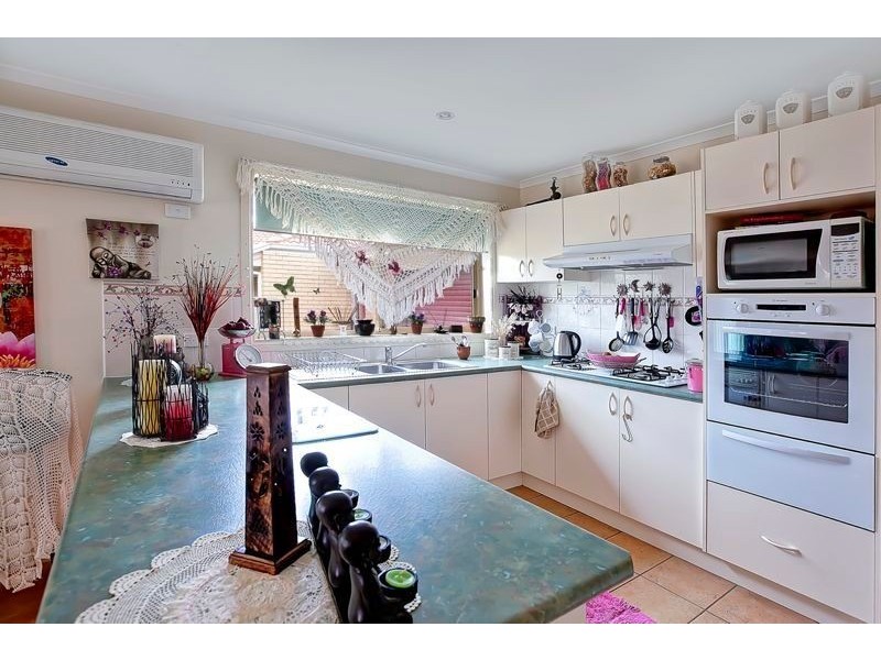 44 Merribah Way, Cranbourne West VIC 3977