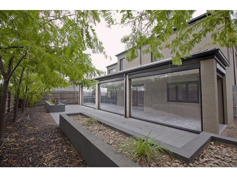 29 Golden Grove Drive, Narre Warren South VIC 3805