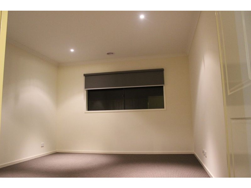 14 Ardent Crescent, Cranbourne East VIC 3977