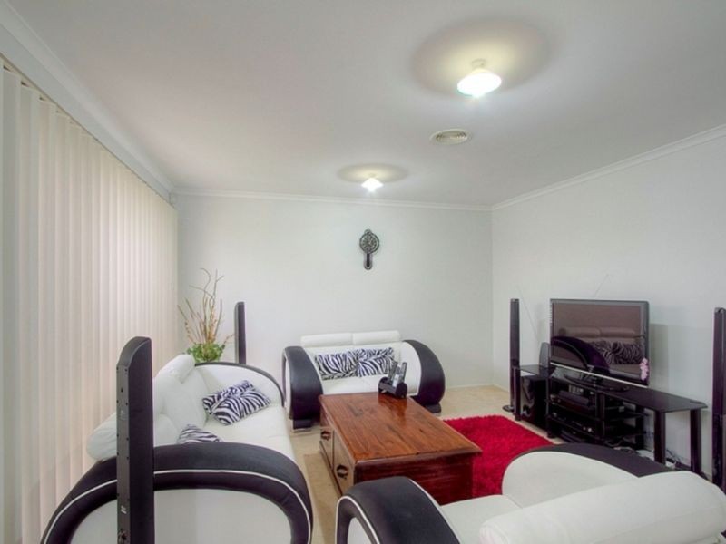 75 Harold Keys Drive, Narre Warren South VIC 3805