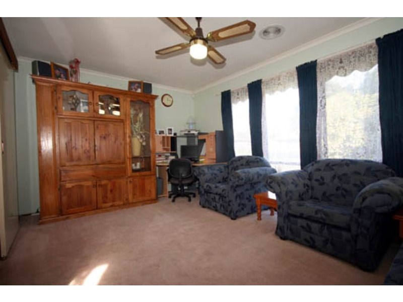 10 Hunter Court, Cranbourne North VIC 3977