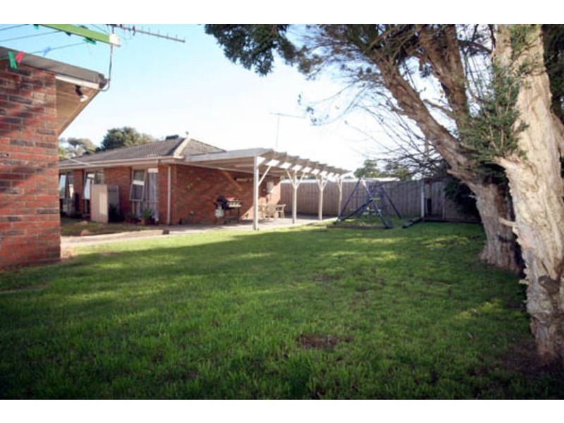 10 Hunter Court, Cranbourne North VIC 3977