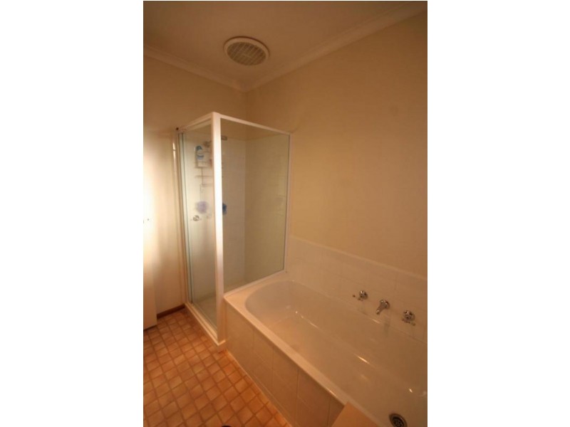 10 Hunter Court, Cranbourne North VIC 3977