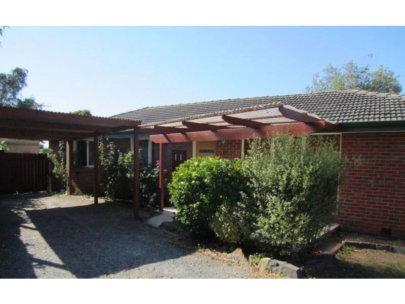 24 Sweet Gum Avenue, Narre Warren VIC 3805