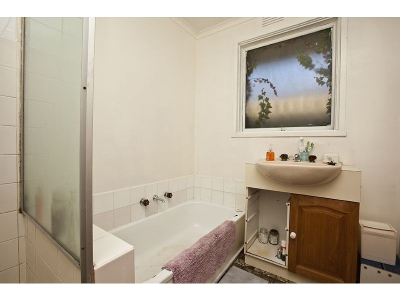 28 Harry Street, Cranbourne VIC 3977