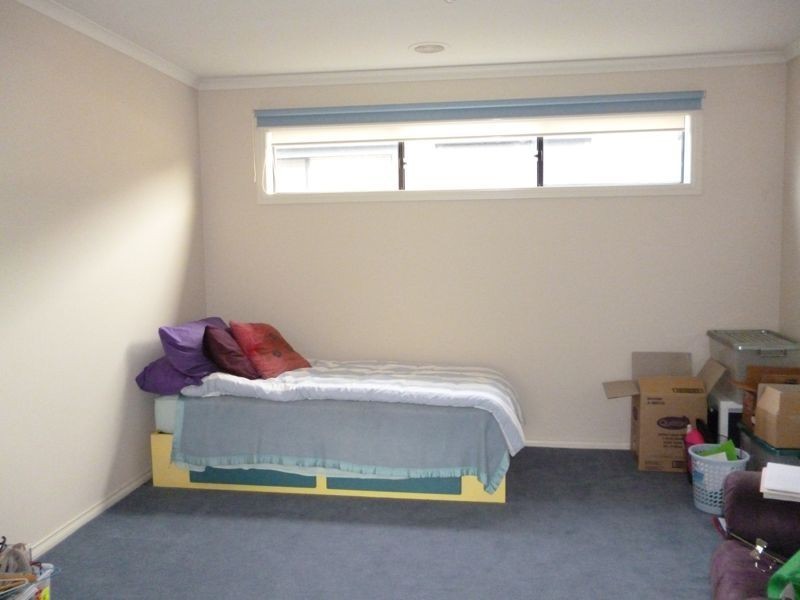 17 Blue Peppermint Court, Lyndhurst VIC 3975