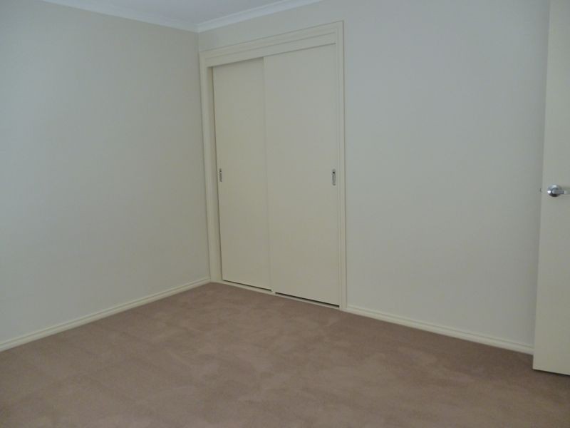 43 Bluemist Circuit, Lyndhurst VIC 3975