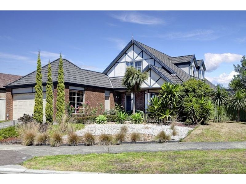 1 Hunt Club Boulevard, Cranbourne VIC 3977