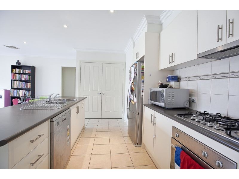 5 Cusack Way, Lynbrook VIC 3975