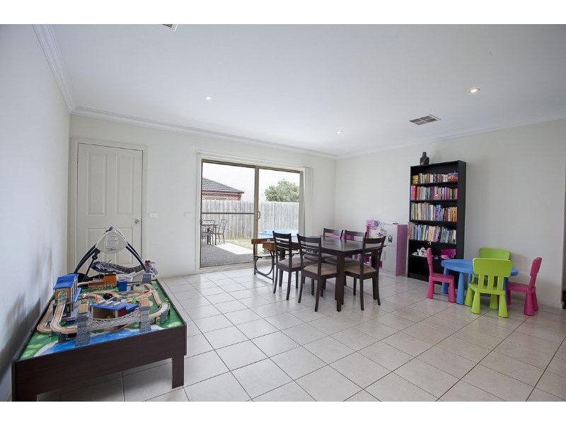 5 Cusack Way, Lynbrook VIC 3975
