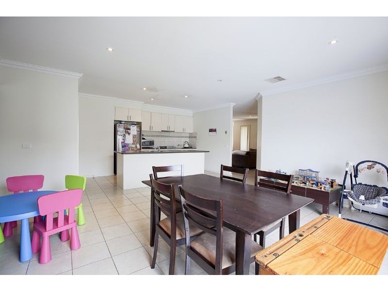 5 Cusack Way, Lynbrook VIC 3975