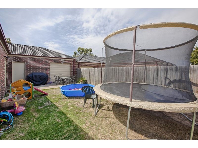 5 Cusack Way, Lynbrook VIC 3975