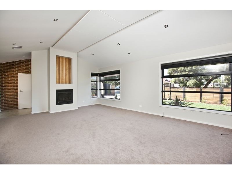 31-33 Main Street, Narre Warren North VIC 3804