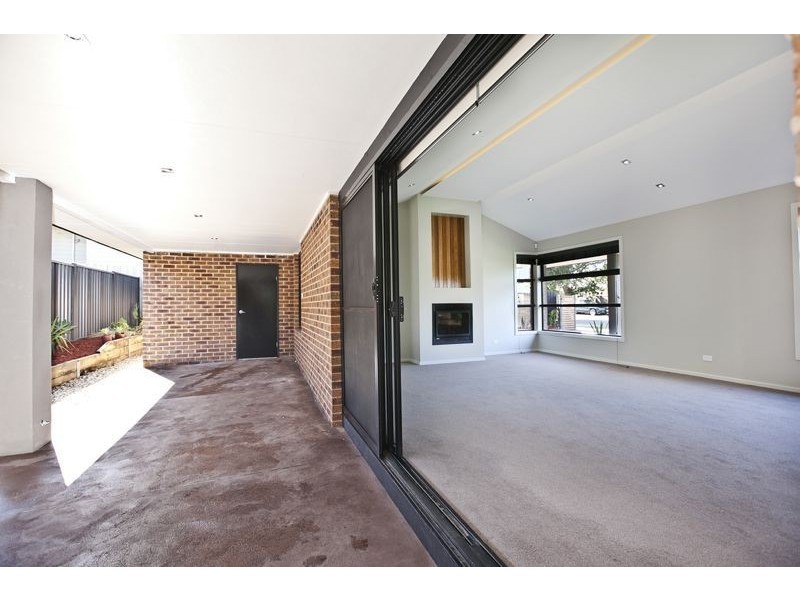 31-33 Main Street, Narre Warren North VIC 3804