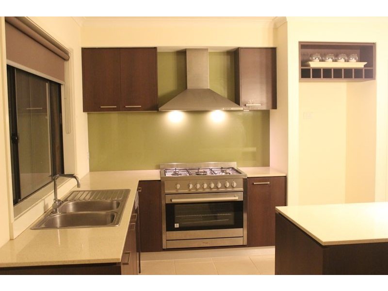 14 Ardent Crescent, Cranbourne East VIC 3977