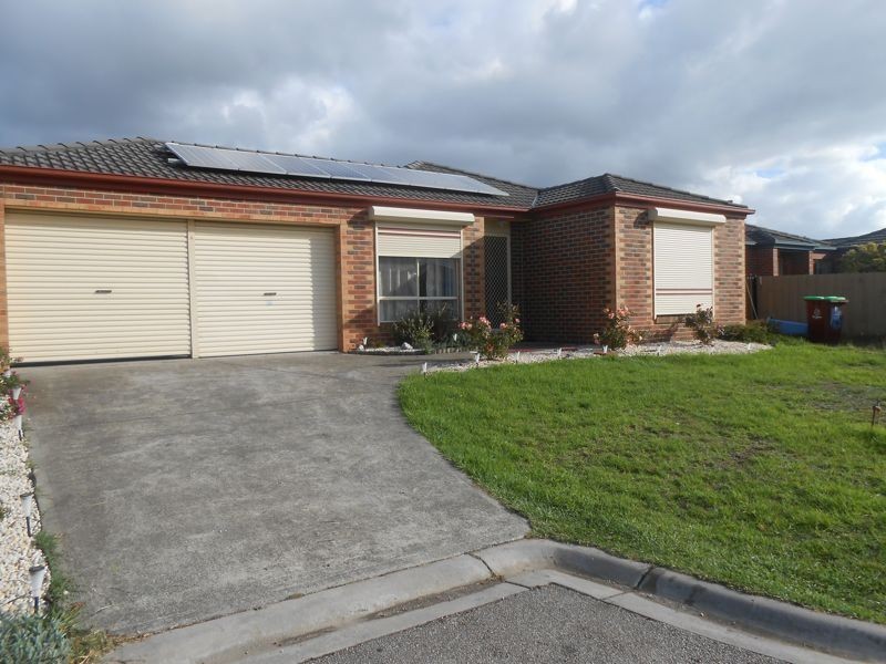 18 Narial Place, Cranbourne West VIC 3977