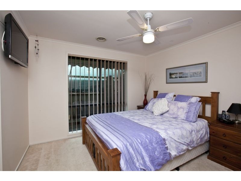 12 Oates Court, Cranbourne North VIC 3977