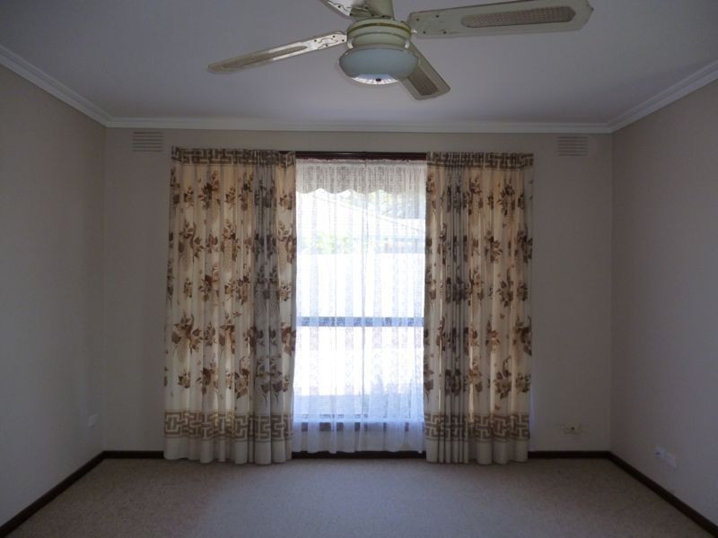 1/16 Russell Street, Cranbourne VIC 3977