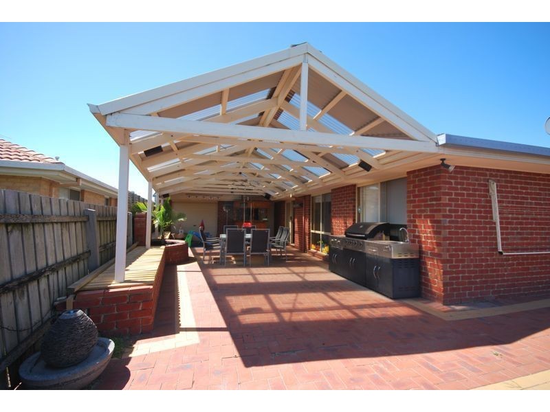 10 Talara Court, Cranbourne VIC 3977