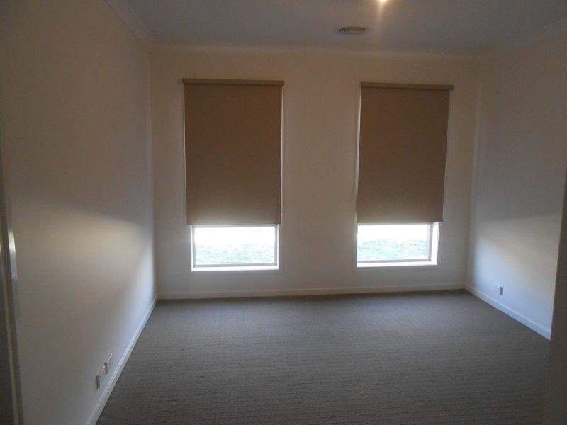 3 Princeton Place, Cranbourne West VIC 3977