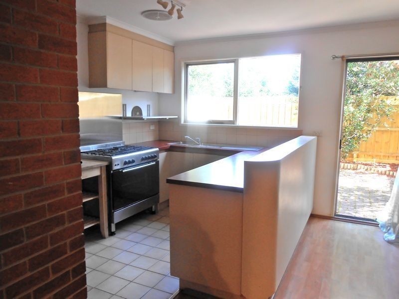 4 Warren Close, Narre Warren VIC 3805