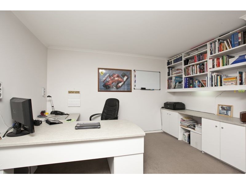 2 Mira Court, Cranbourne VIC 3977