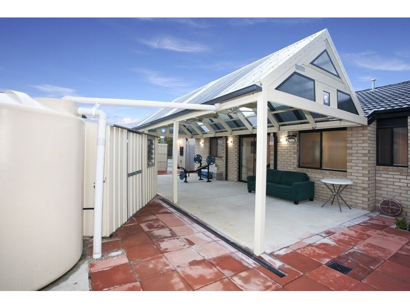 2 Mira Court, Cranbourne VIC 3977