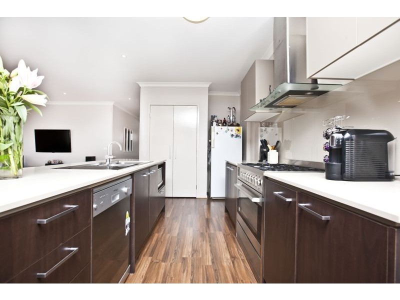 5 Peregrine Street, Cranbourne North VIC 3977