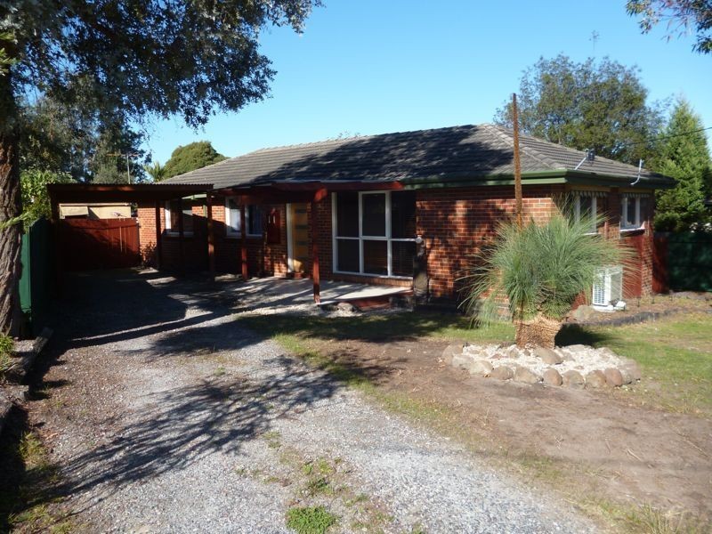 24 Sweet Gum Avenue, Narre Warren VIC 3805