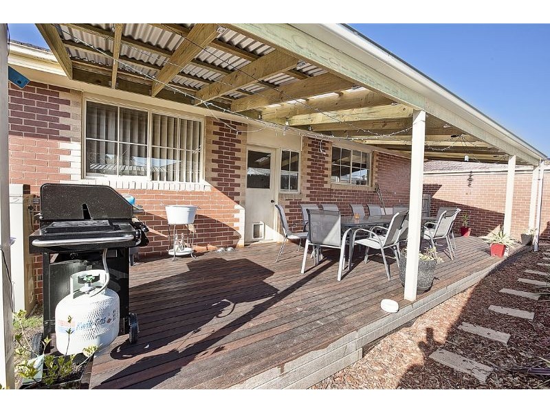 5/16 Sarno Court, Cranbourne VIC 3977