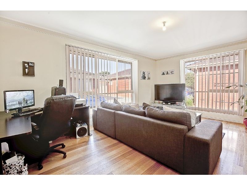 5/16 Sarno Court, Cranbourne VIC 3977