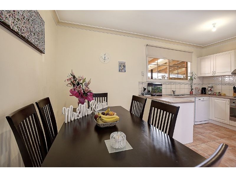 5/16 Sarno Court, Cranbourne VIC 3977