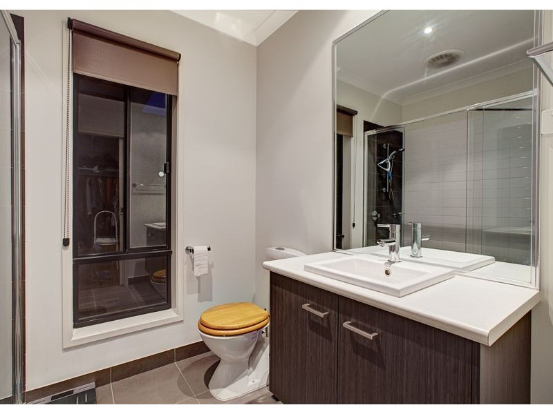 47 Bluemist Circuit, Lyndhurst VIC 3975