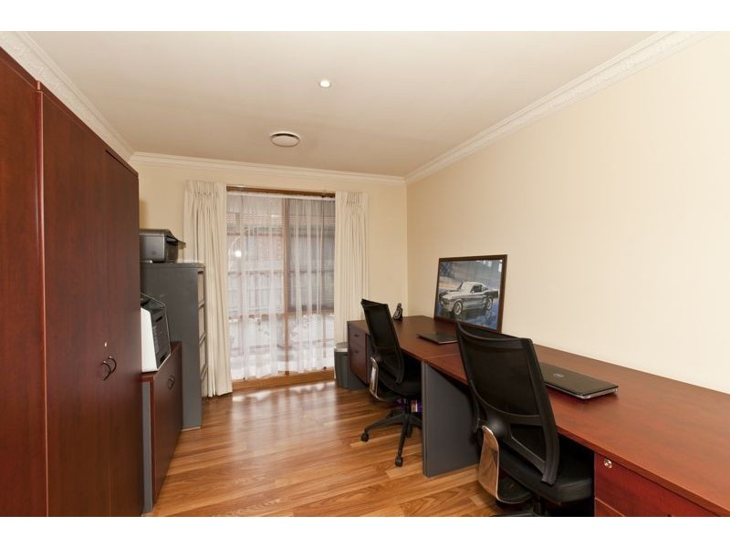 11 Waverley Park Drive, Cranbourne North VIC 3977