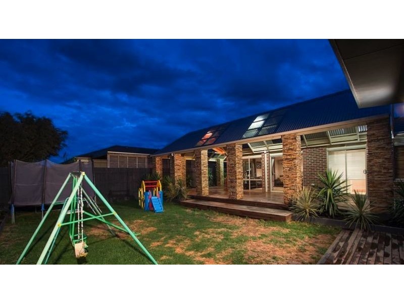 86 Fleet Street, Narre Warren South VIC 3805