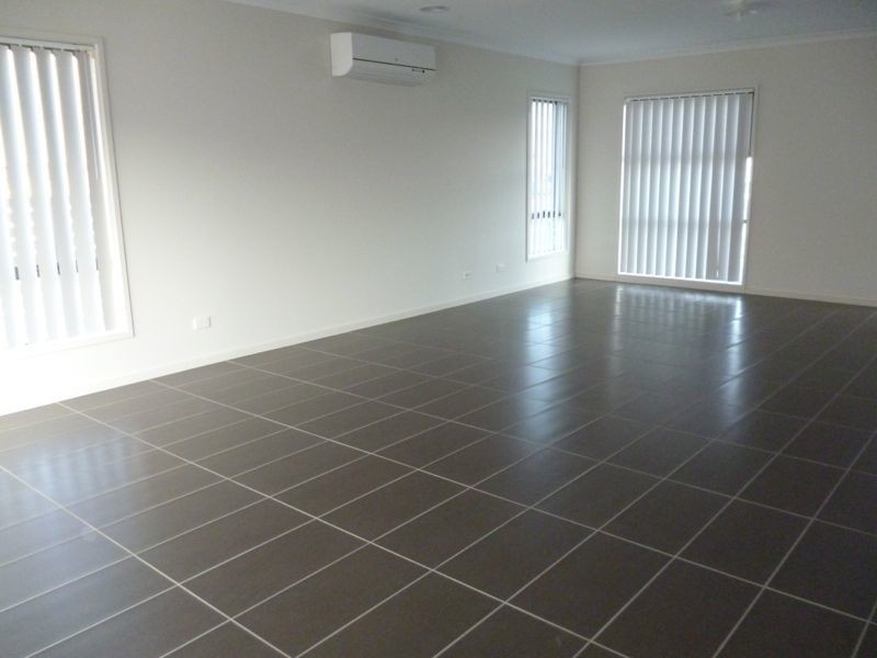 2 Jade Walk, Officer VIC 3809