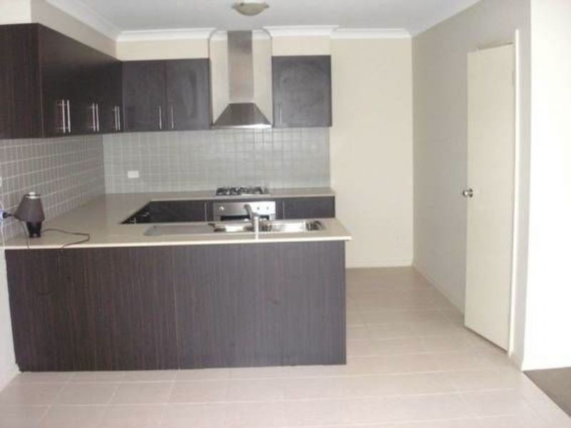 14 Kingsbarn Court, Cranbourne VIC 3977